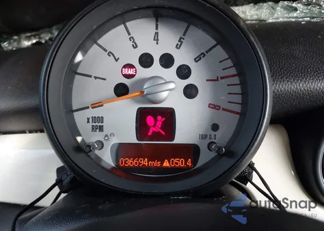 2014 Mini Clubman Cooper из США, поврежденный, VIN WMWZF3C55ET571694